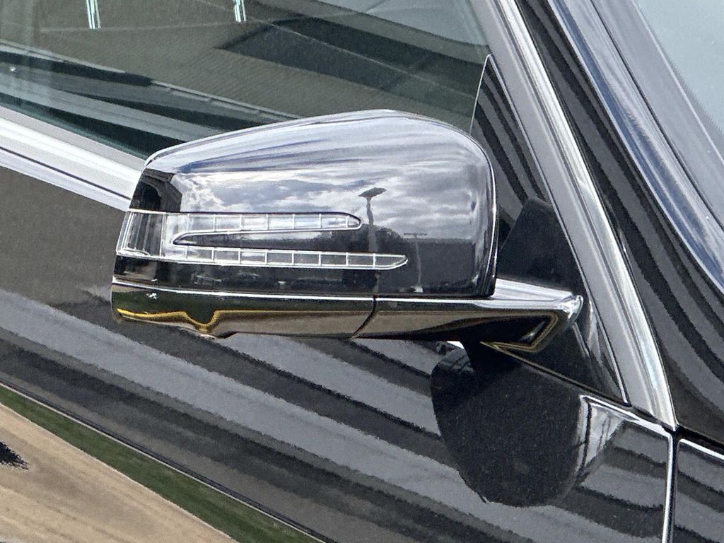 Thumbnail: 2016 Mercedes-Benz E-Class - 6