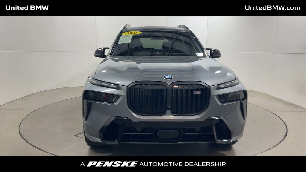 2025 BMW X7 M60i 3