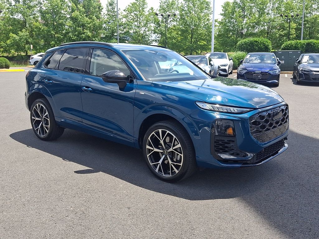 Thumbnail: 2026 Audi Q3 - 3