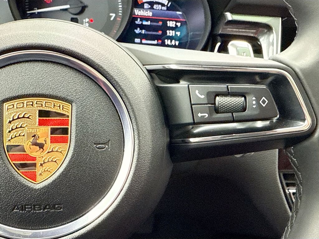 Thumbnail: 2025 Porsche Macan - 15