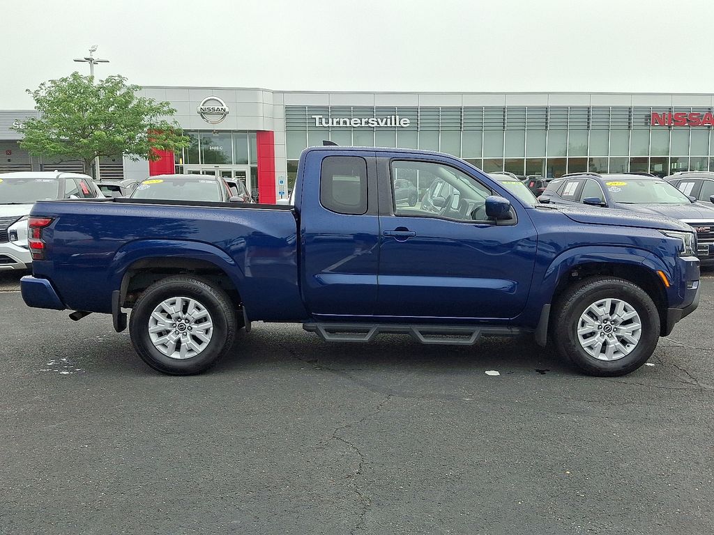 Thumbnail: 2022 Nissan Frontier - 7