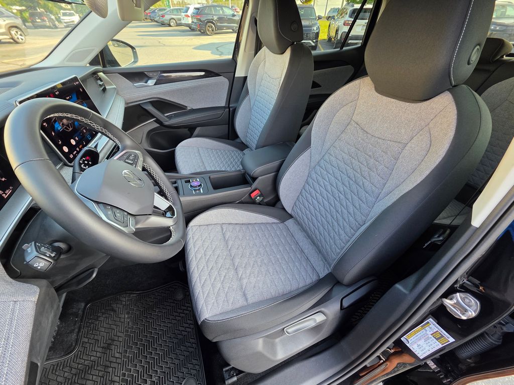 2026 Volkswagen Tiguan 2.0T S - 8