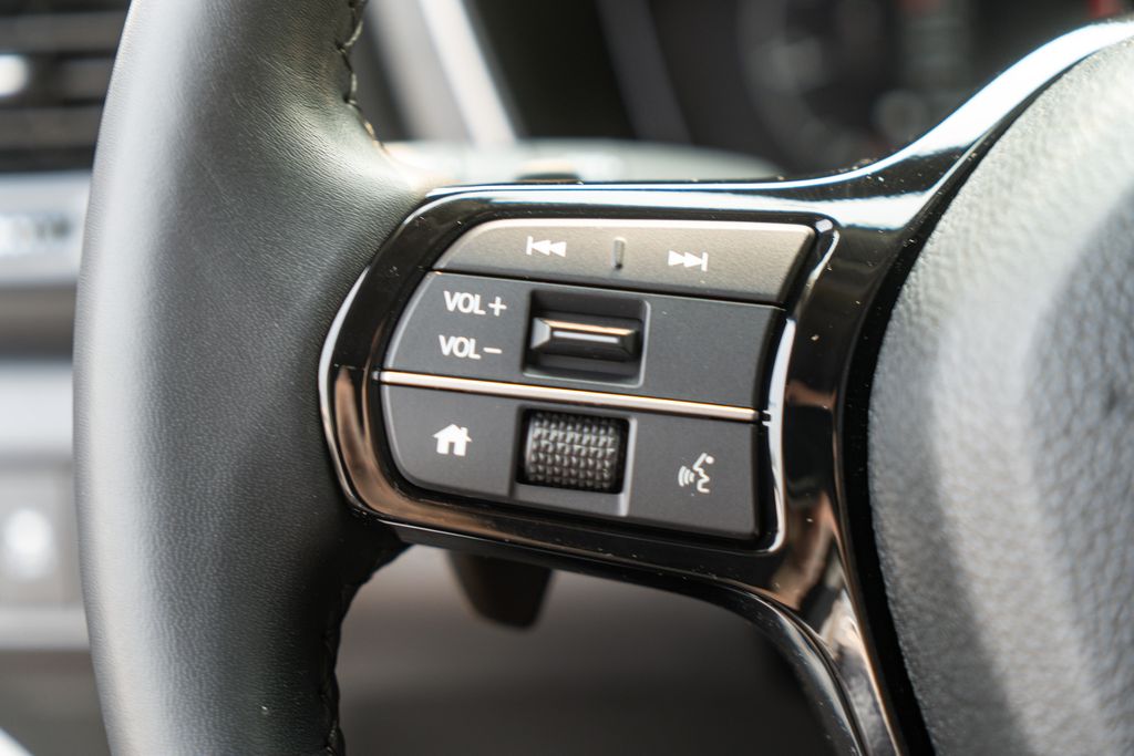 2024 Platinum White Pearl Honda Pilot Touring AWD SUV