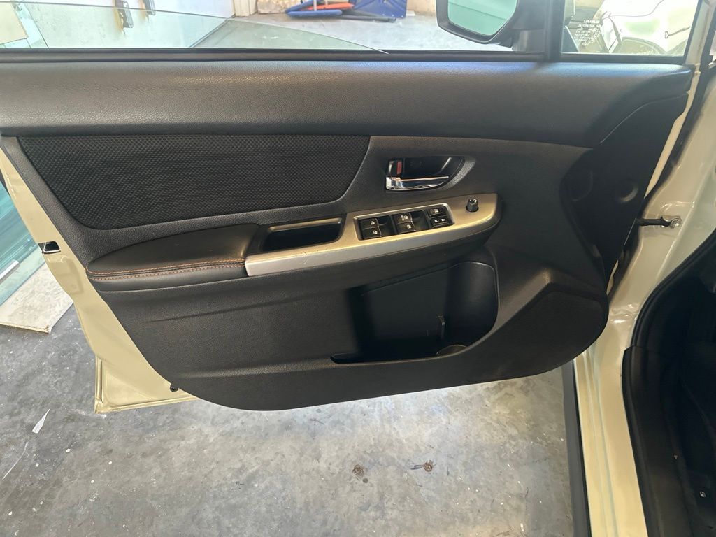 Used 2017 Beige Subaru 2.0i Premium image 8