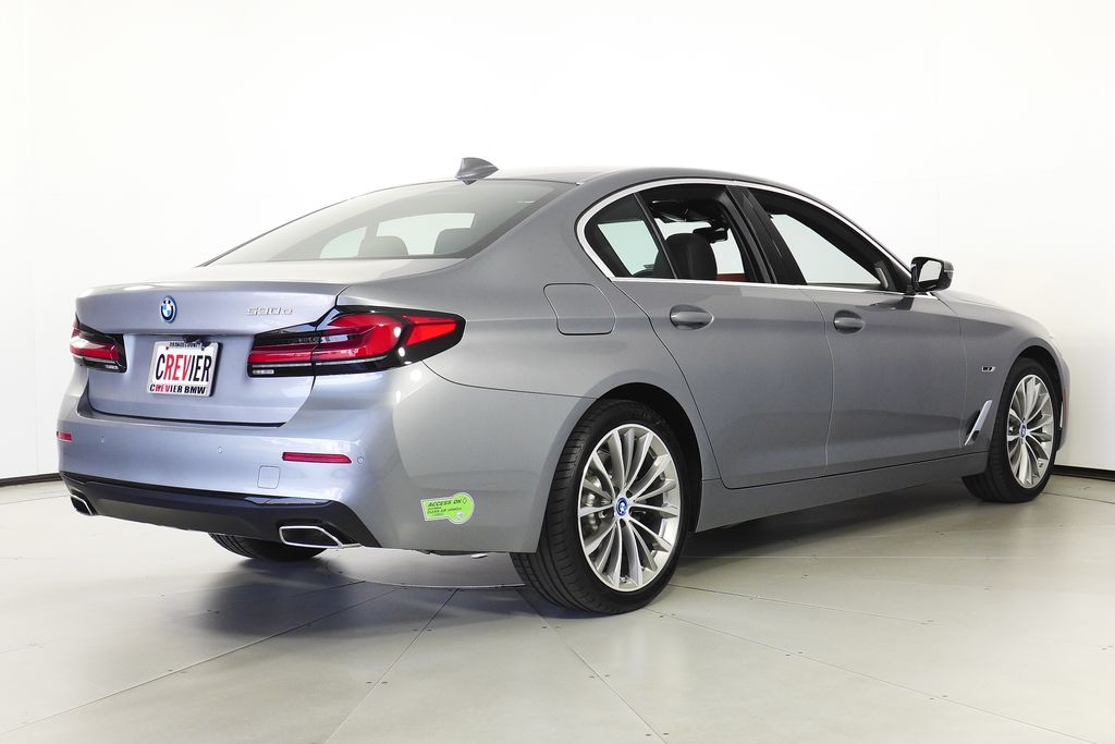 Thumbnail: 2023 BMW 5 Series - 7