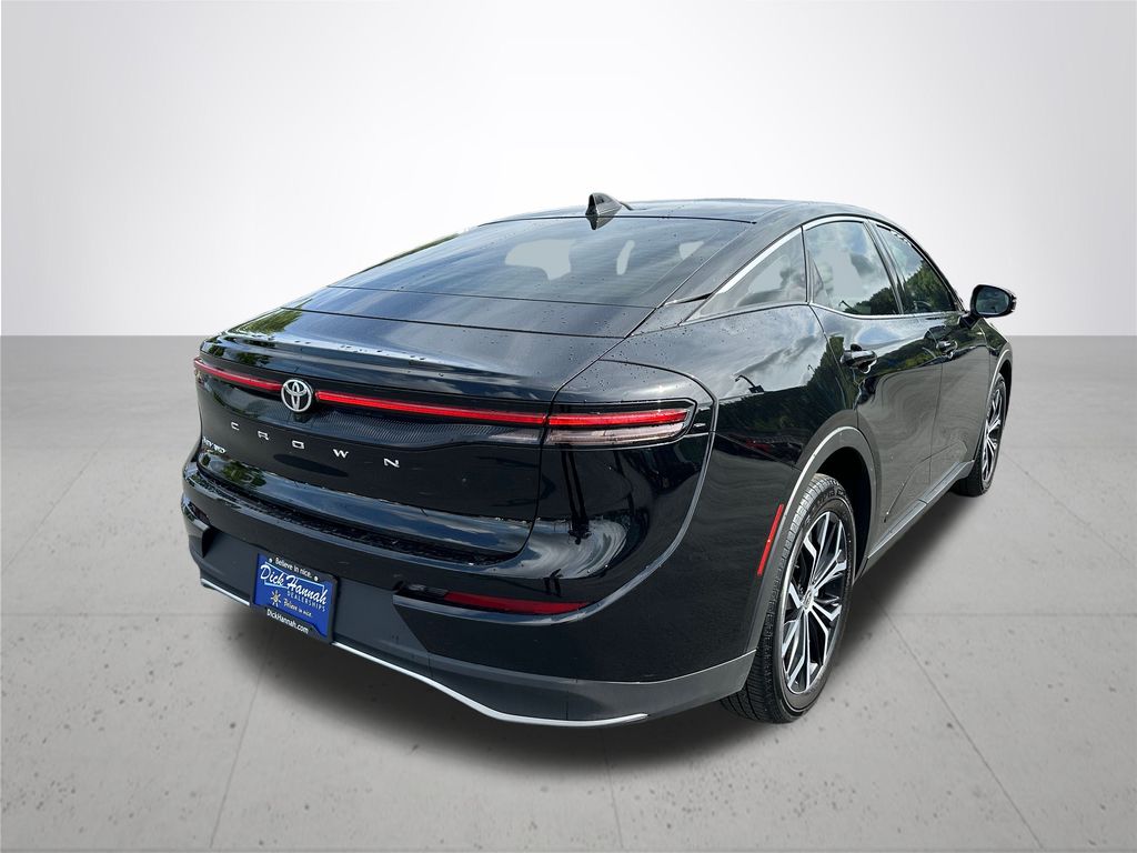 2024 Toyota Crown XLE