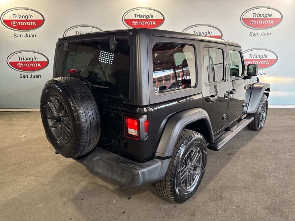 Thumbnail: 2024 Jeep Wrangler - 4