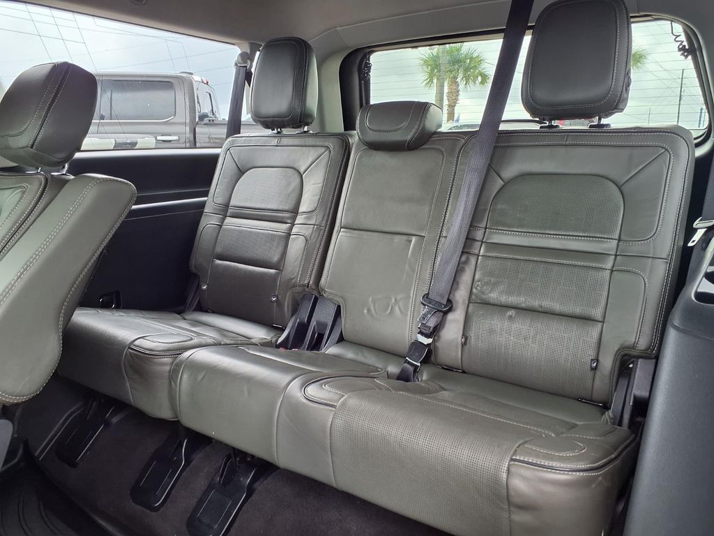 2024 Lincoln Navigator L Black Label Gray at Wharton Ford