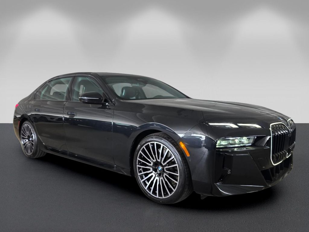 2026 BMW 7 Series 740i