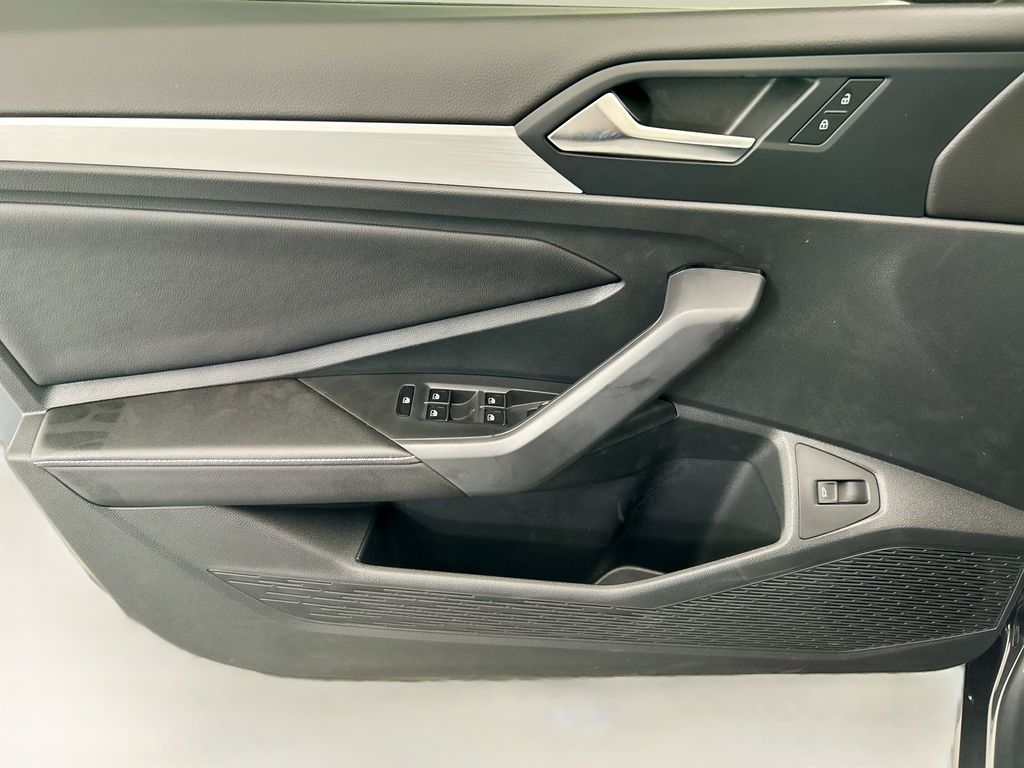 Thumbnail: 2026 Volkswagen Jetta - 22