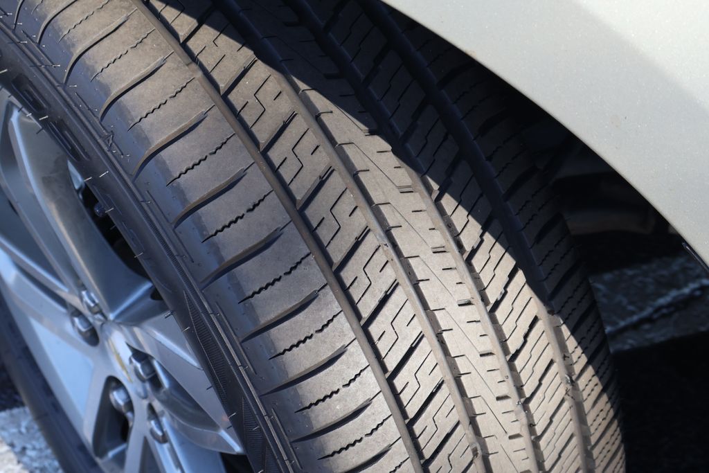 Thumbnail: 2016 Chevrolet Equinox - 12