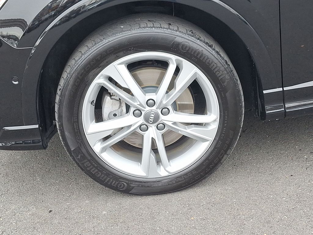 Thumbnail: 2020 Audi Q3 - 8