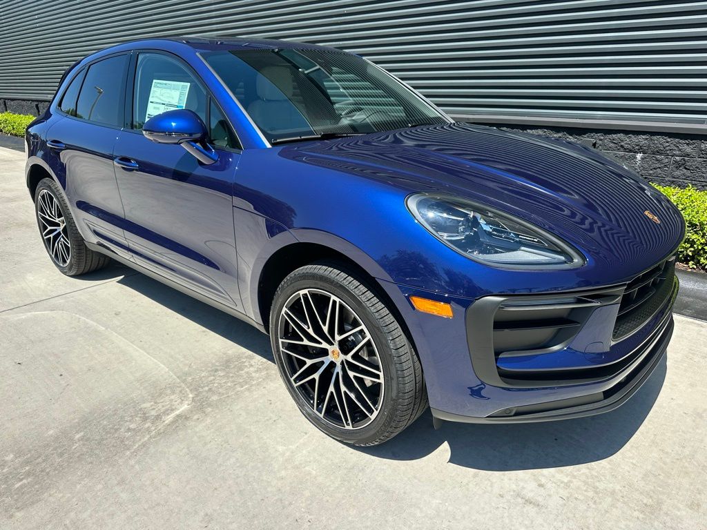 Thumbnail: 2026 Porsche Macan - 11