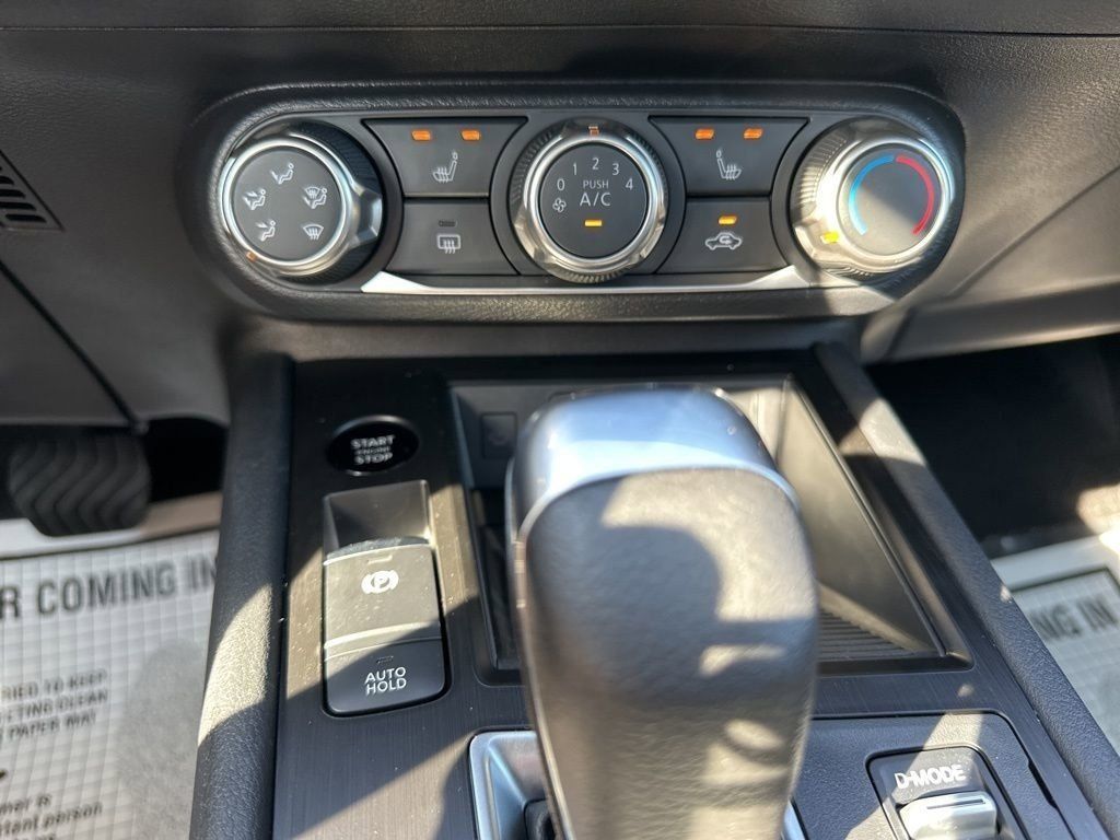 2025 Gun Metallic Nissan Kicks SV FWD SUV
