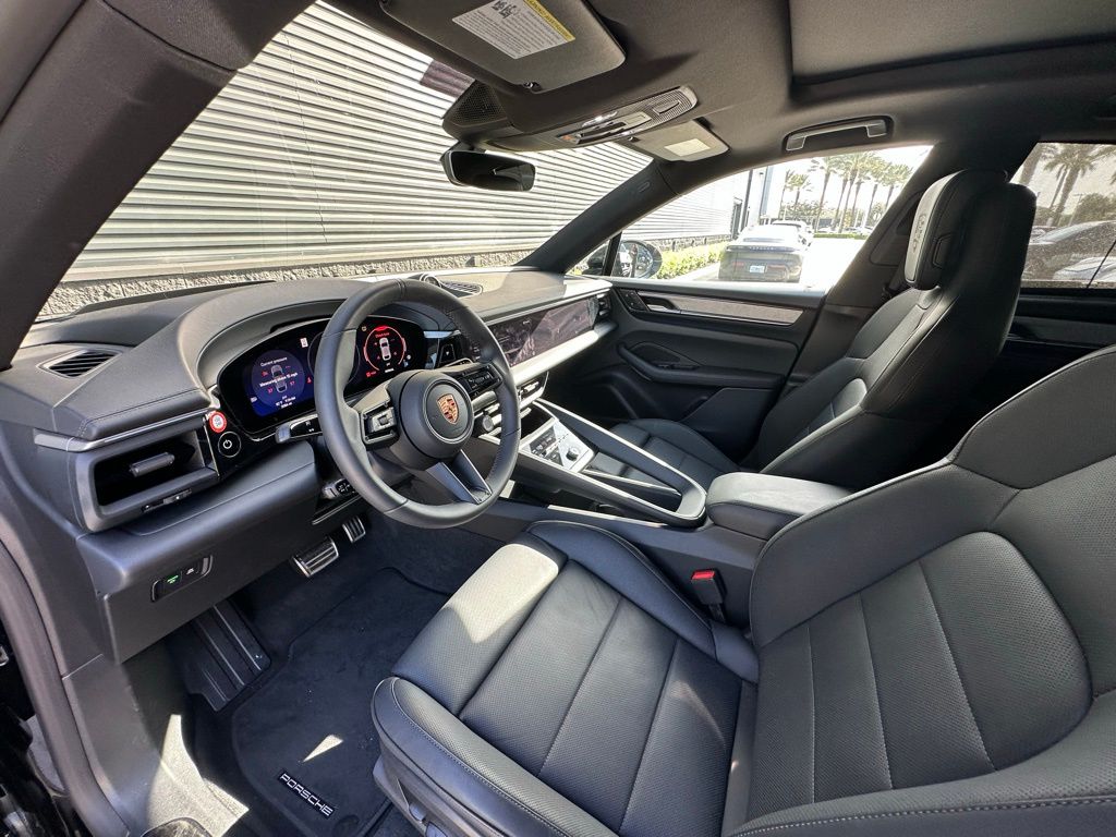 Thumbnail: 2025 Porsche Macan - 4