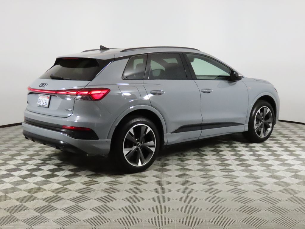 Thumbnail: 2023 Audi Q4 e-tron - 5