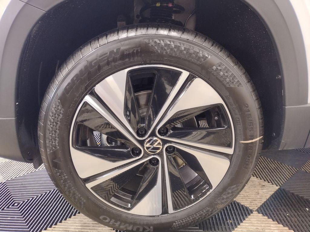 2025 Volkswagen Taos 1.5T SE