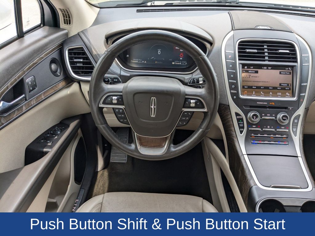 2019 Lincoln Nautilus Reserve