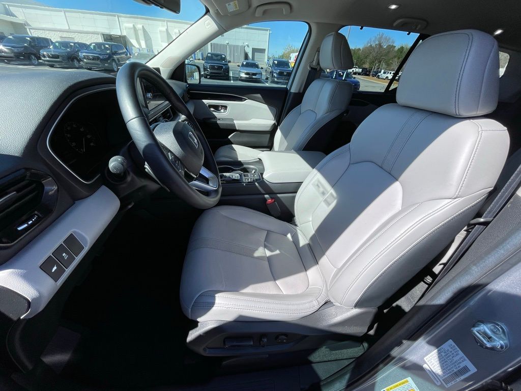 Thumbnail: 2025 Honda Pilot - 27