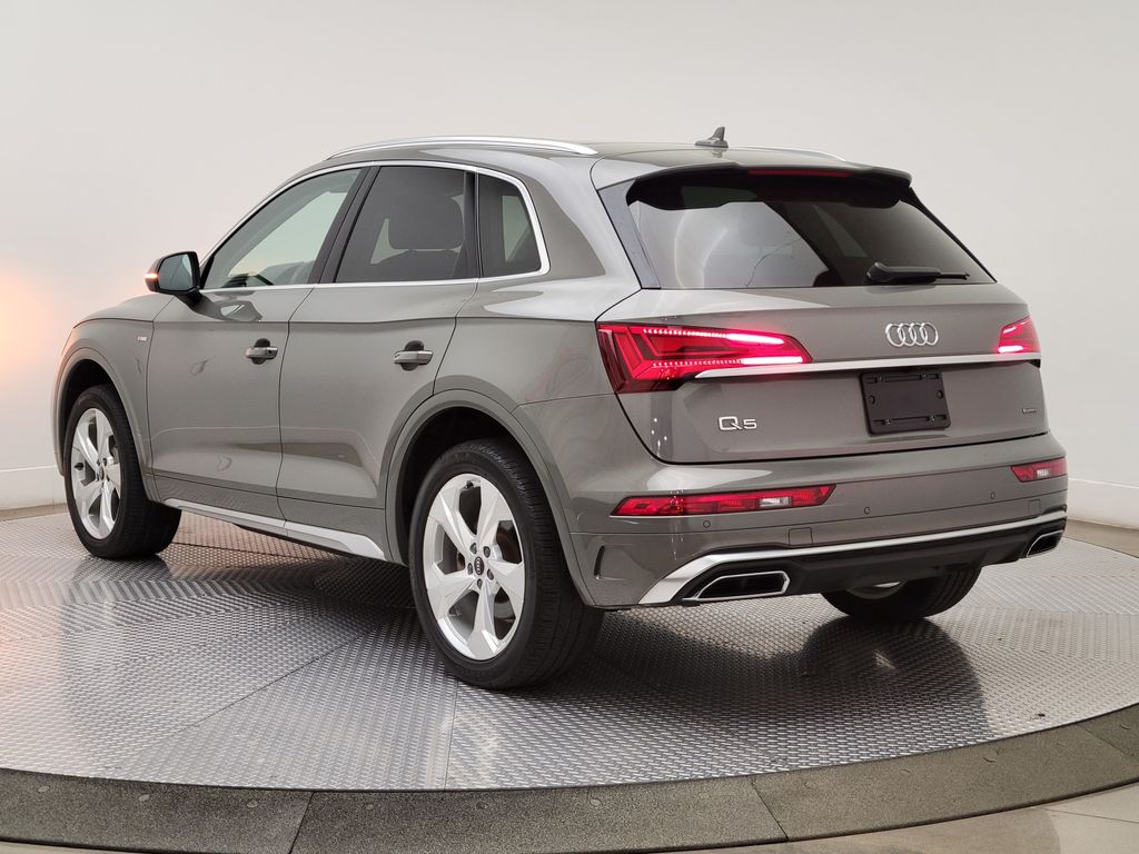 Thumbnail: 2023 Audi Q5 - 4