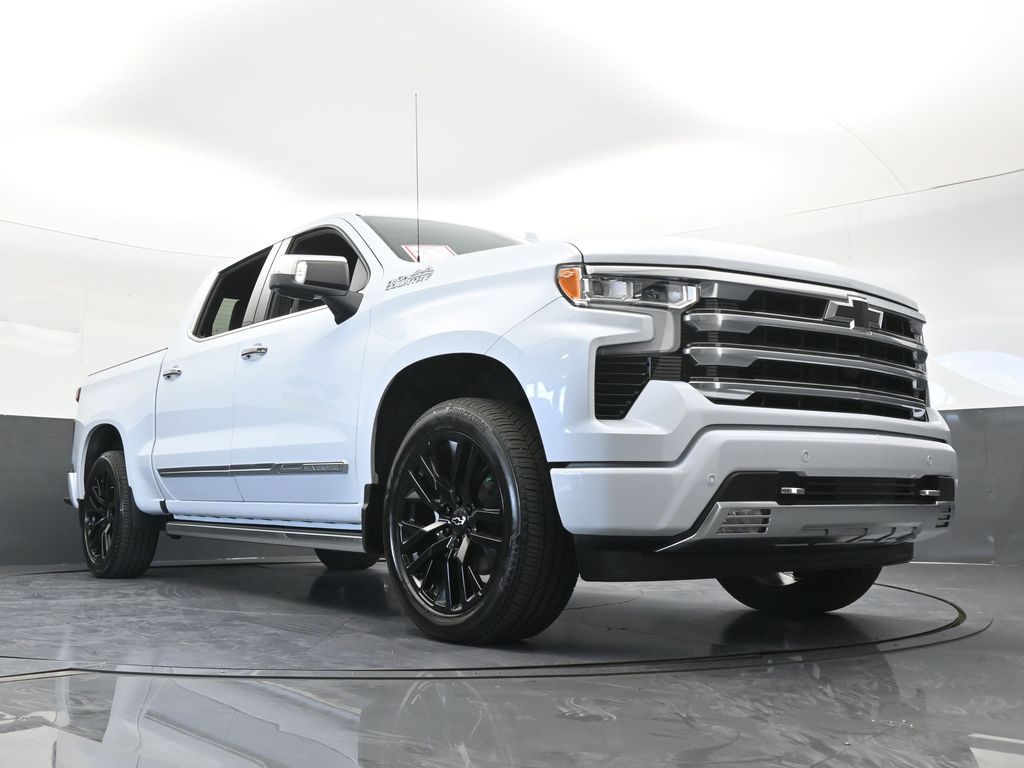 Used 2026 Summit White Chevrolet High Country image 80