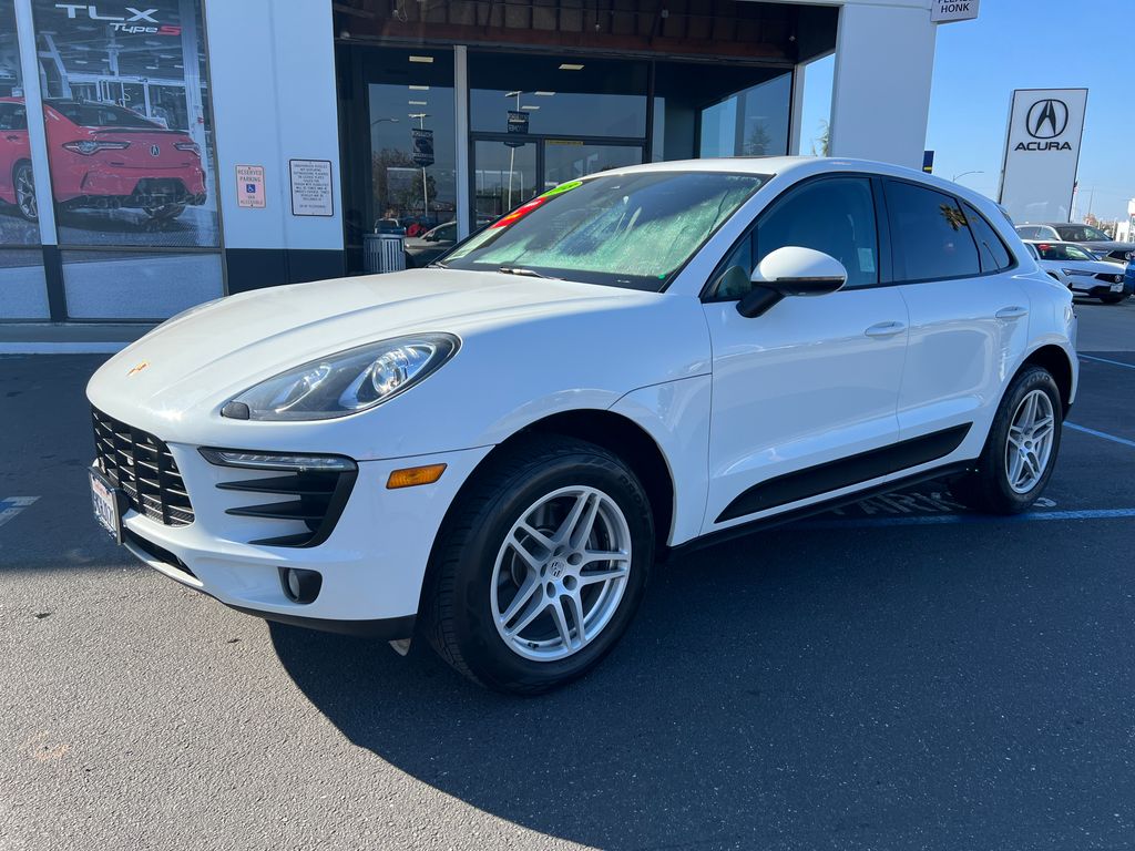 Thumbnail: 2018 Porsche Macan - 4