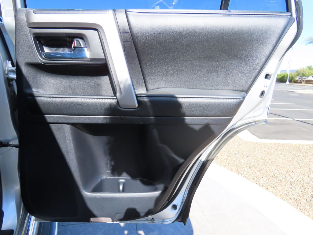 2015 Toyota 4Runner Limited 26