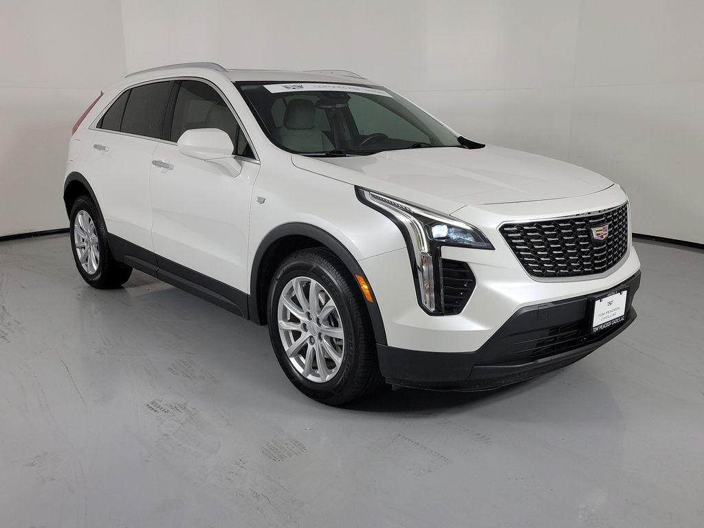 2023 Cadillac XT4 Luxury White at Tom Peacock Cadillac