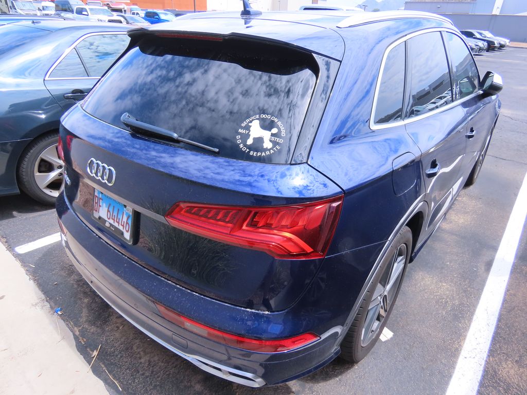 Thumbnail: 2019 Audi SQ5 - 4