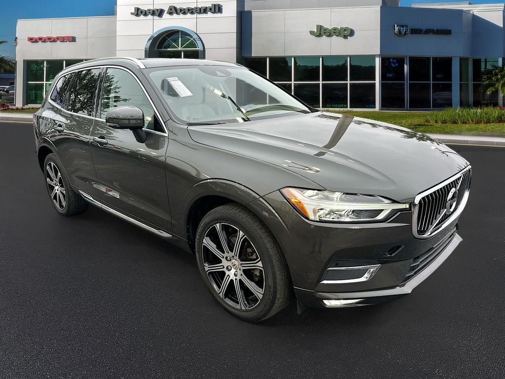 Gray Metallic 2020 Volvo XC60 T5 Inscription SUV / Crossover Front-Wheel Drive Automatic