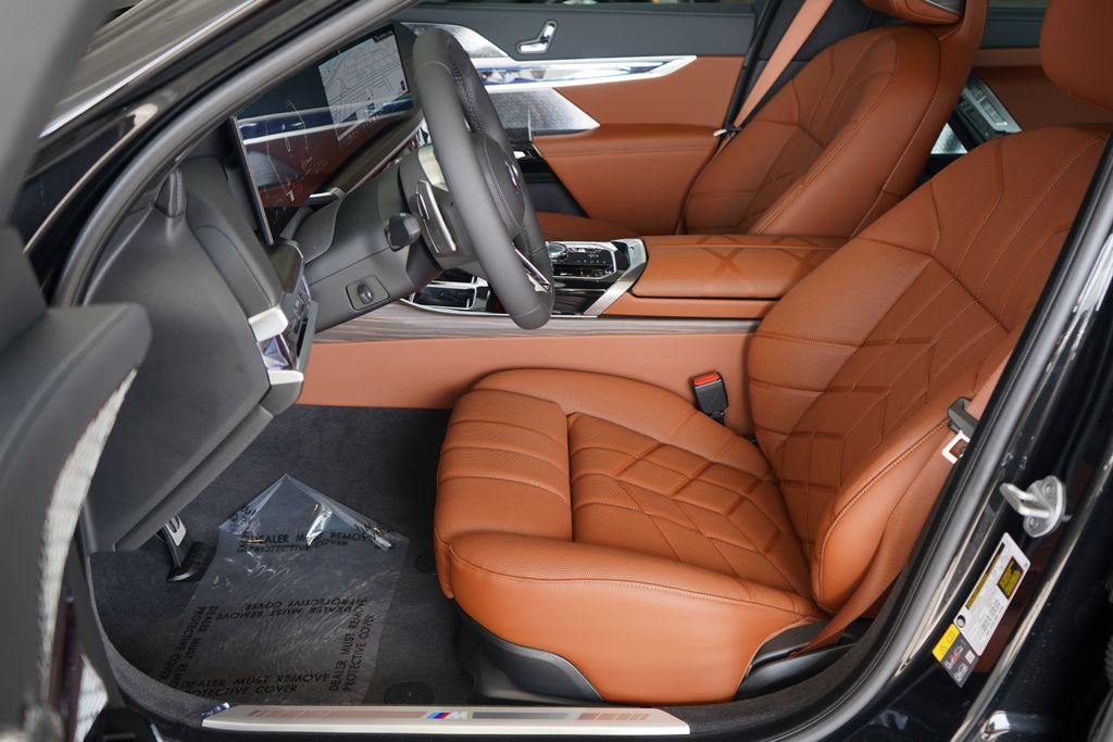 Thumbnail: 2025 BMW 7 Series - 11