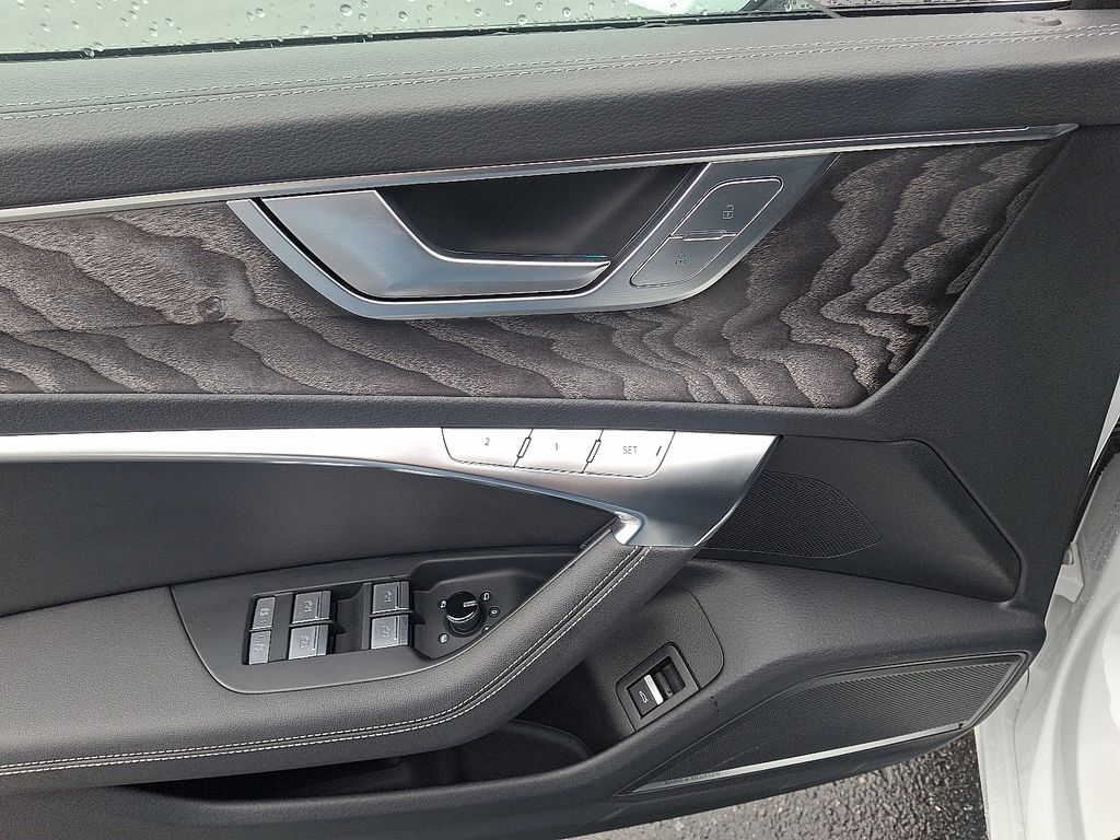 Thumbnail: 2025 Audi A6 - 12