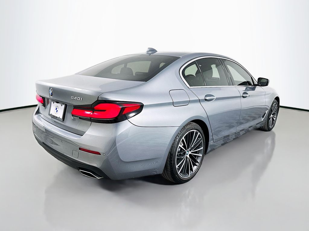 Thumbnail: 2023 BMW 5 Series - 5