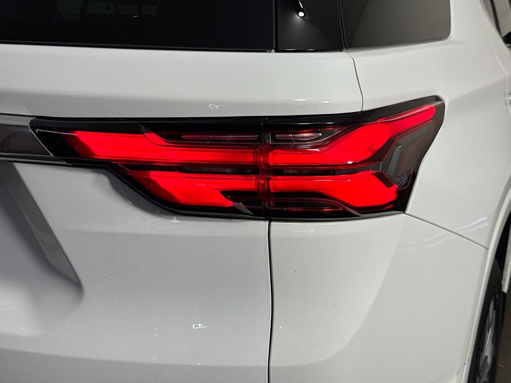 Used Car 2022 Chevrolet Traverse  Premier For Sale Under $35,000 In Austin, Texas