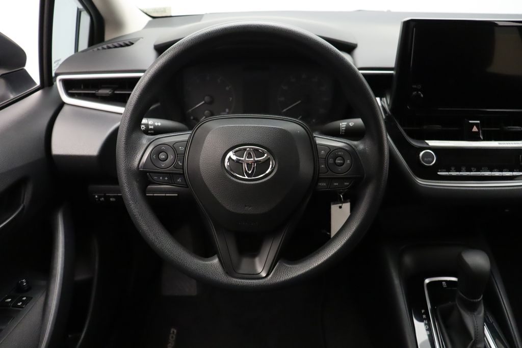 2023 Toyota Corolla LE 23