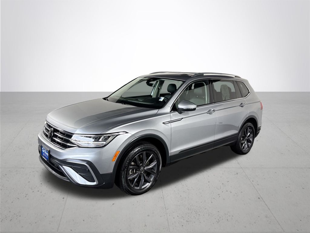 Image of 2022 Volkswagen Tiguan SE 4MOTION