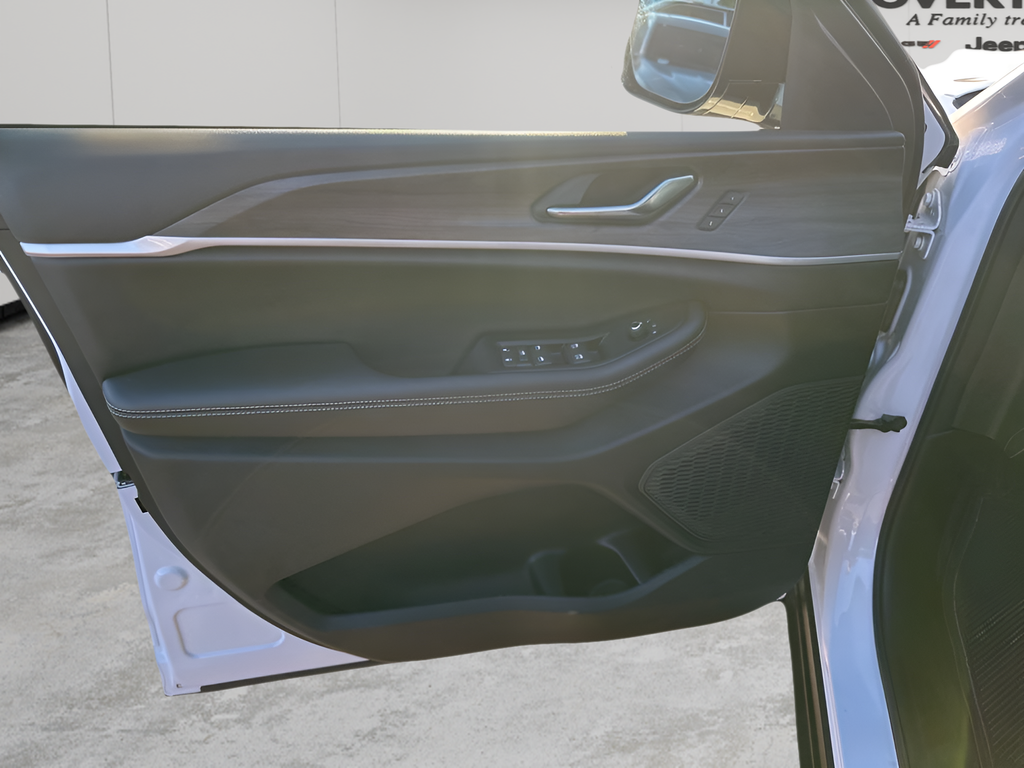 New Car 2025 Jeep Grand Cherokee L  Limited For Sale Under $50,000 In Austin, Texas