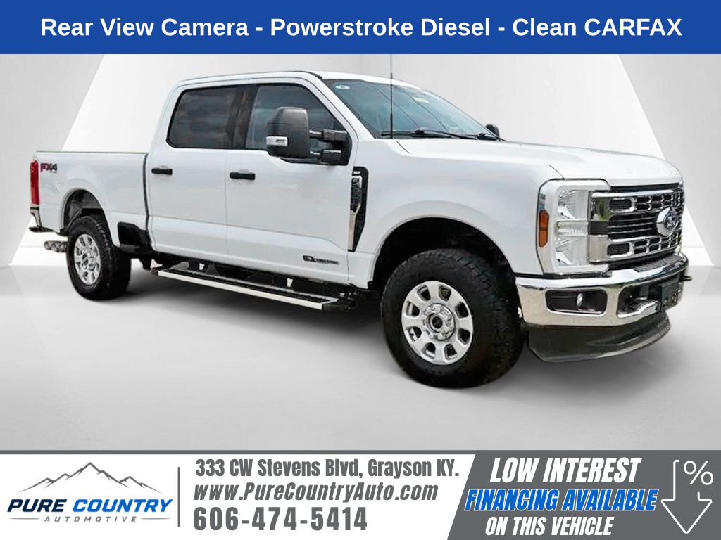 Oxford White 2024 Ford F-250 Super Duty Pickup Truck Four-Wheel Drive Automatic
