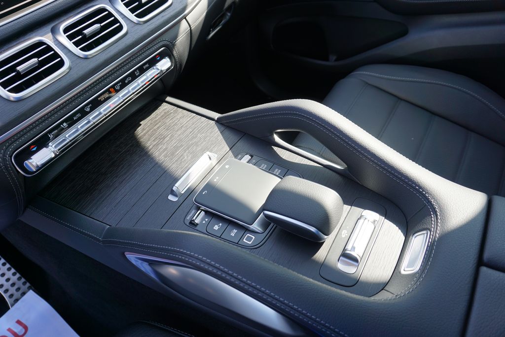 Thumbnail: 2026 Mercedes-Benz GLS - 32
