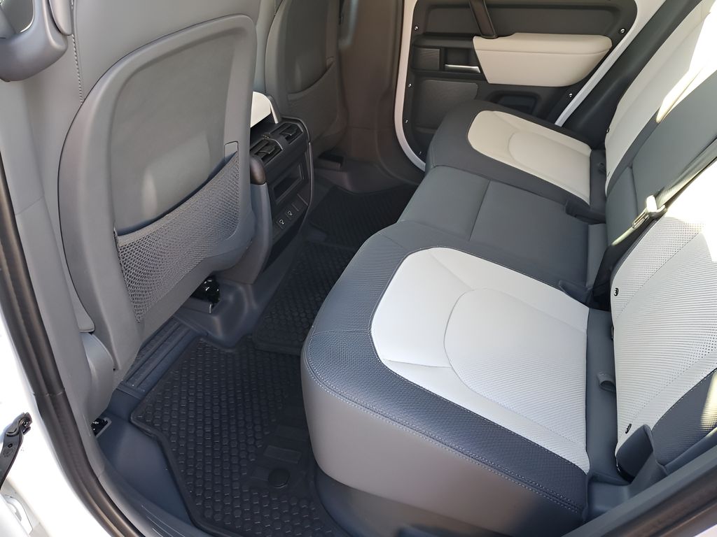 Used Car 2024 Land Rover Defender 110  X-dynamic Se For Sale Under $70,000 In Austin, Texas