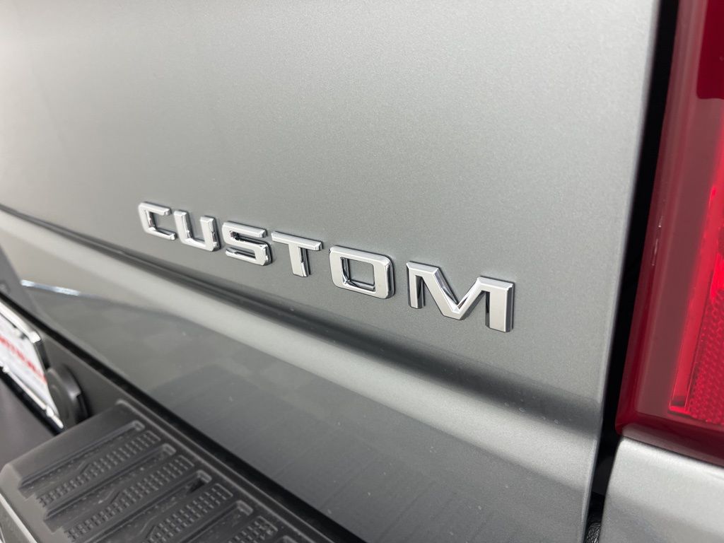 Thumbnail: 2026 Chevrolet Silverado 1500 - 19