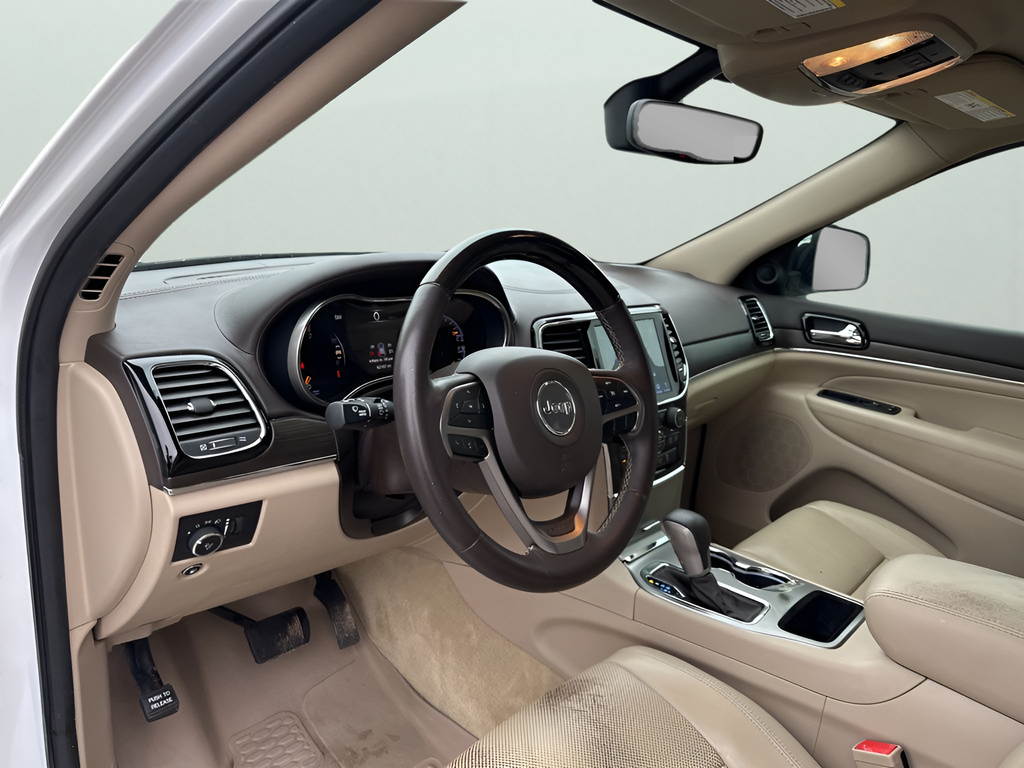 Used Car 2020 Jeep Grand Cherokee  Overland For Sale Under $25,000 In Austin, Texas