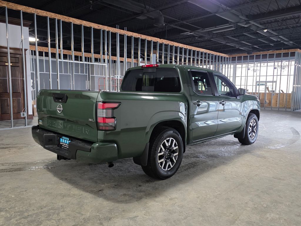 View vehicle photo 4