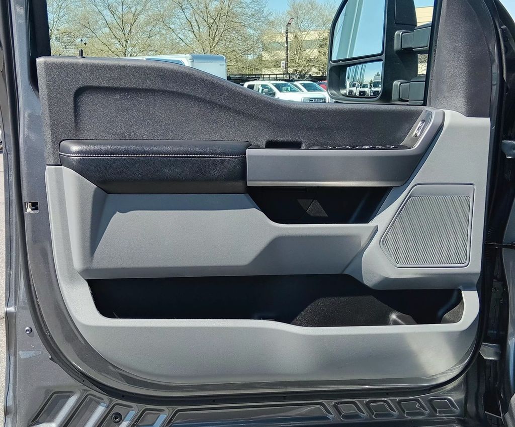 2024 Ford F-350 Super Duty XLT