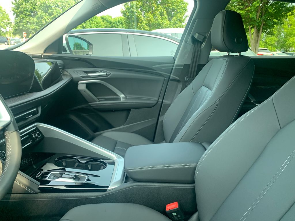2025 Audi Q5  4