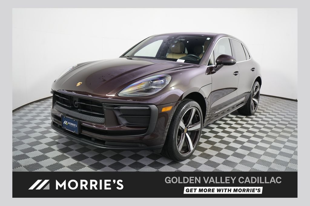 2023 Porsche Macan -'s photo