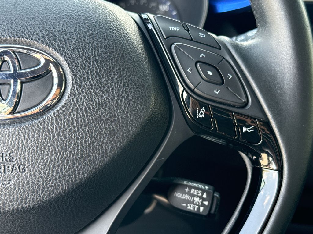 Used 2020 Blue Toyota XLE image 16