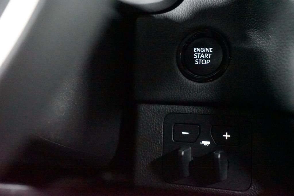 Thumbnail: 2025 Toyota Tundra - 24