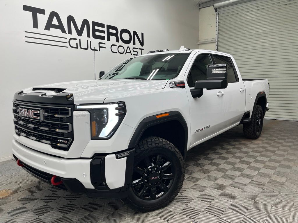 Summit White 2026 GMC Sierra 2500HD Pickup Truck Four-Wheel Drive Automatic