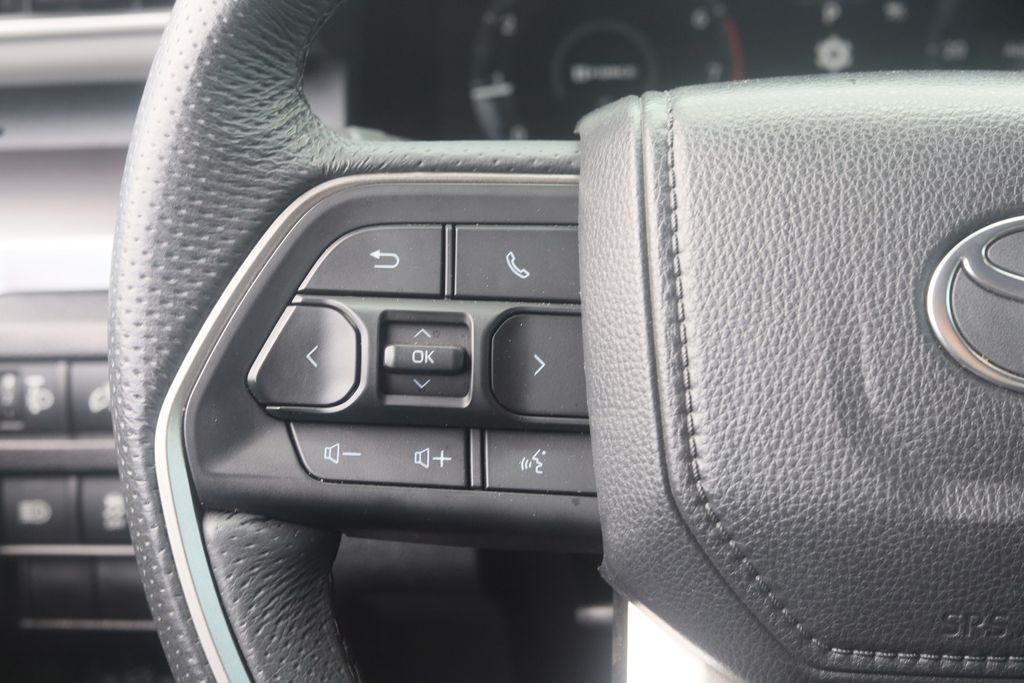 Used 2025 Toyota Tacoma Truck